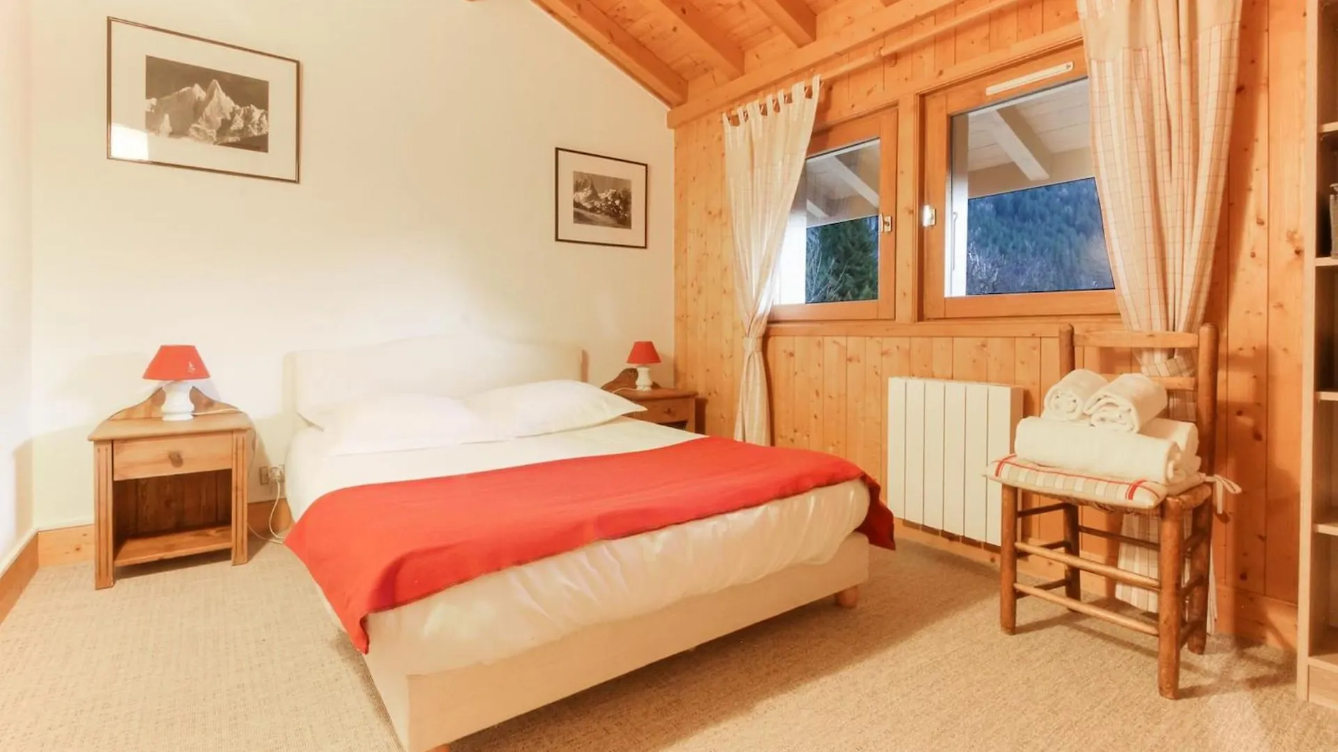 Chalet Ancelles - Les Praz - Golf - Vue Mont-Blanc - Randonnees Chamonix